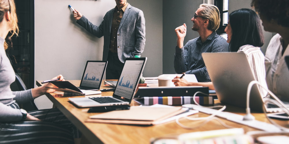 guide to free zones and mainland uae creation business consultants