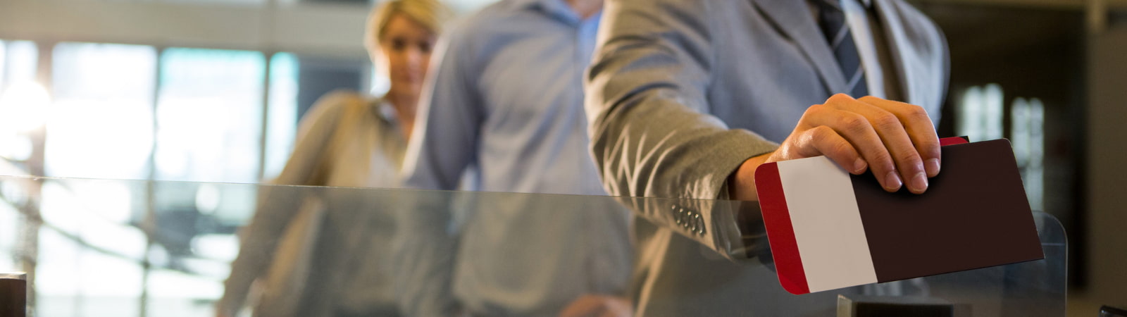 Unveiling the UAE’s Golden Visa and Green Visa: A Gateway to Long-Term Residency and Business Opportunities Unveiling the UAE’s Golden Visa and Green Visa: A Gateway to Long-Term Residency and Business Opportunities